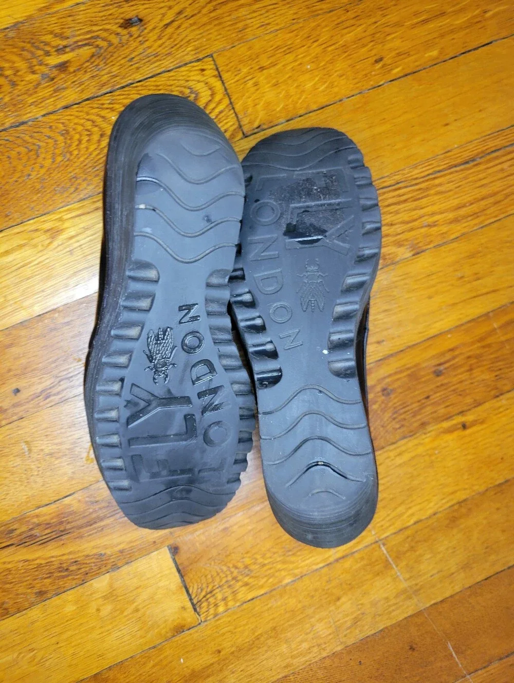 Fly London Yoko Black Patent & Leather Platform Flats Size 7.5/8